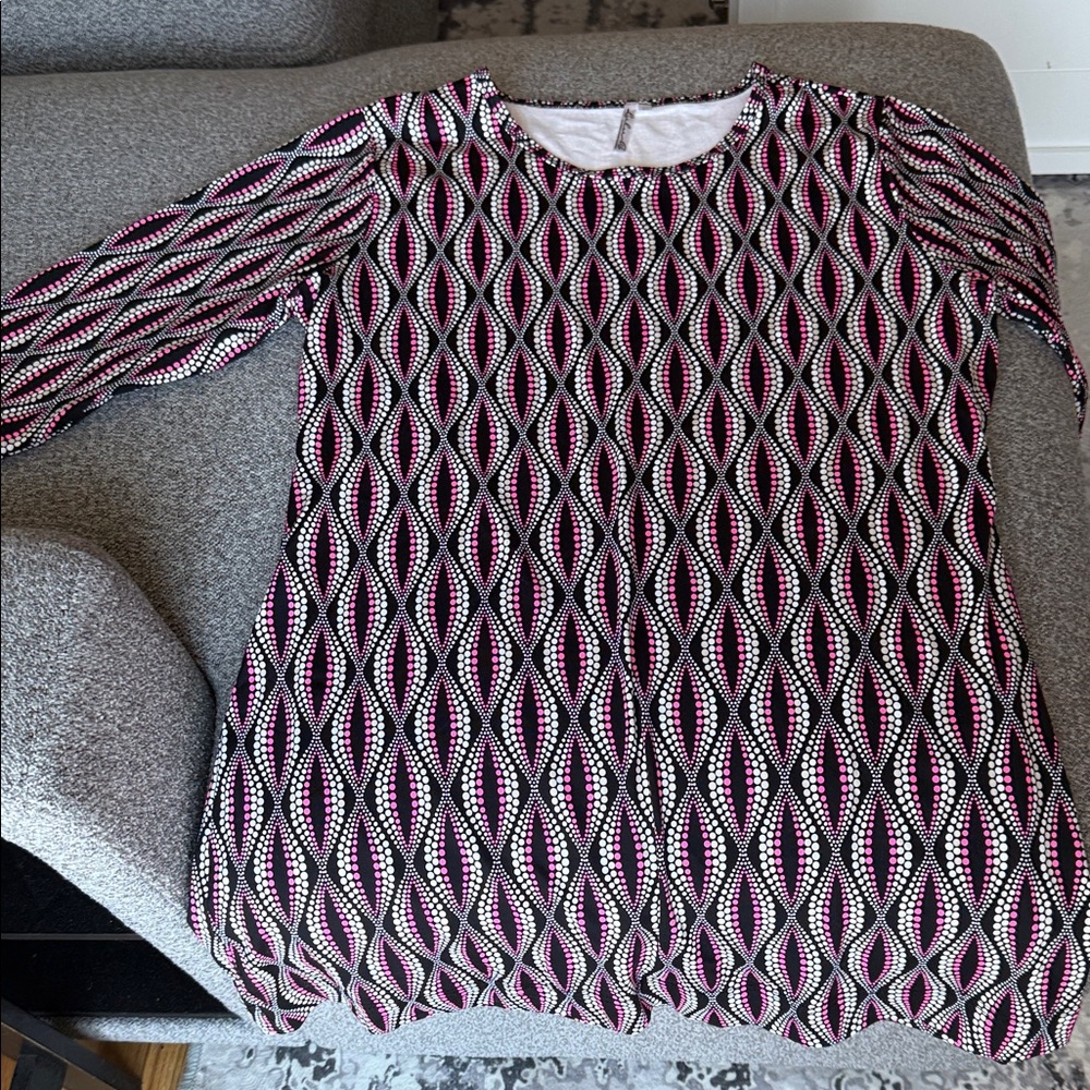 Lulu-B Pink and Black Geometric Mini Dress